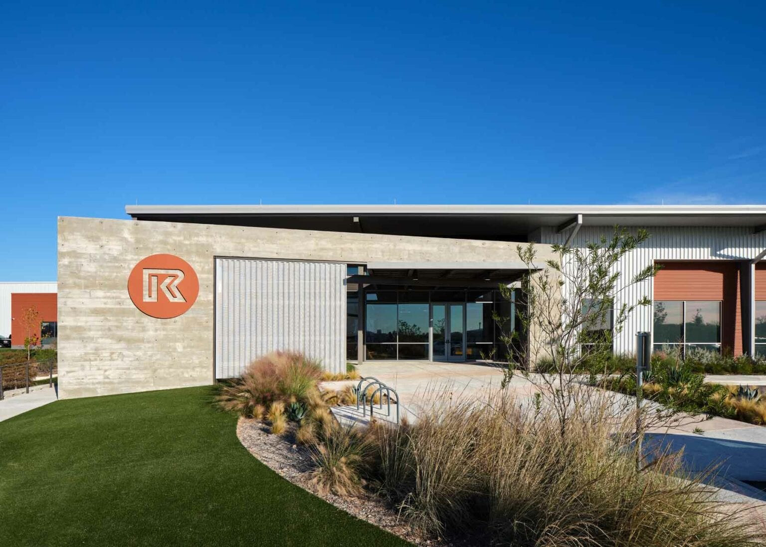 RK Group Headquarters - Joeris General Contractors